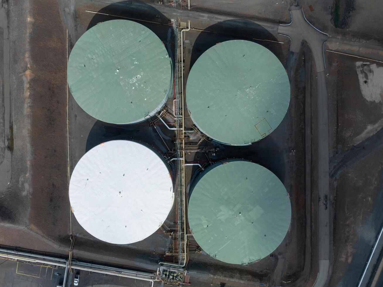 Floating storage and coastal tankage supporting West African crude liftings.